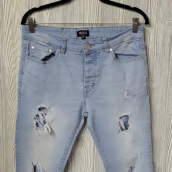Boohoo Man Distressed Light Wash Skinny Stretch Jeans Mens 32R - Picture 2 of 15